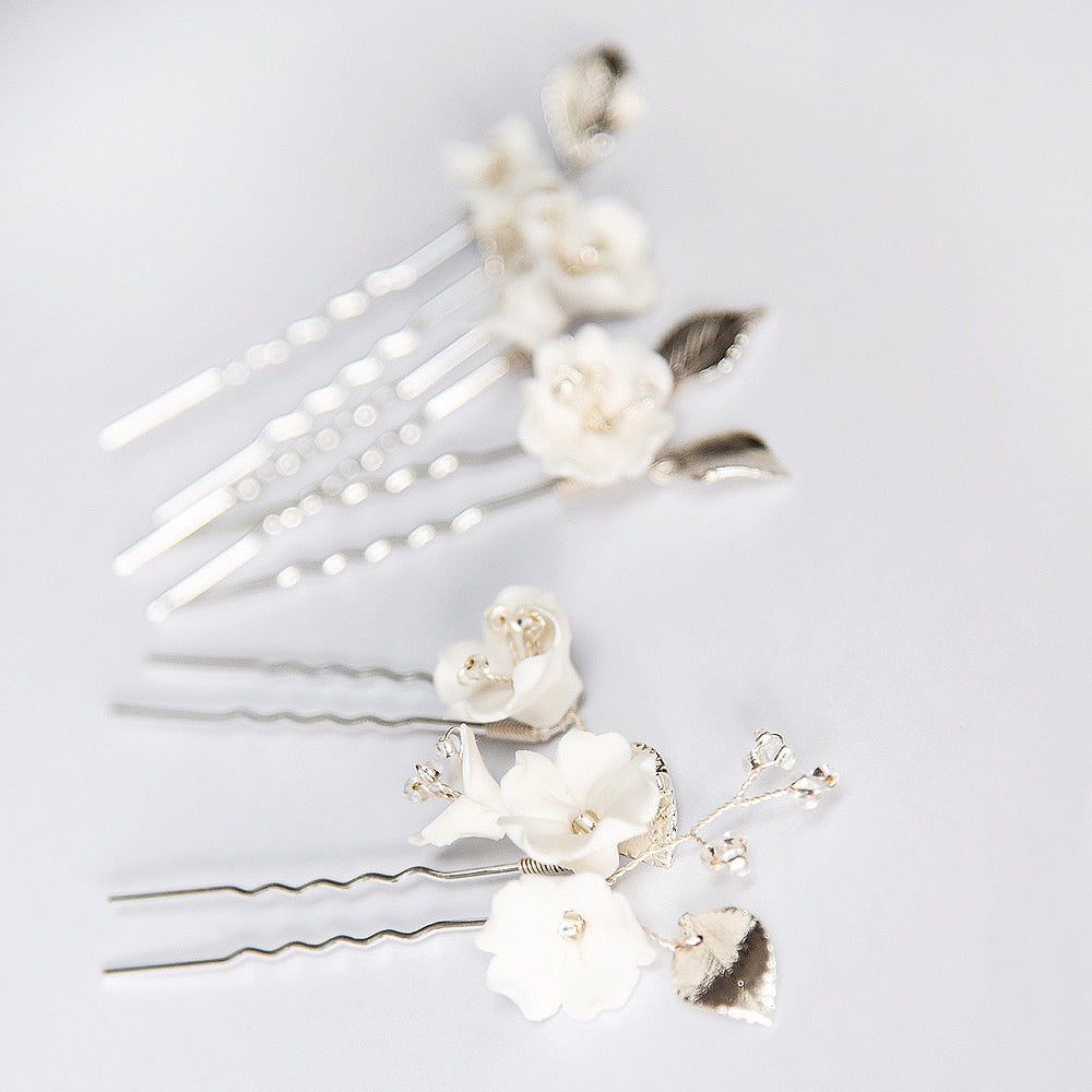 White flower hair best sale pins